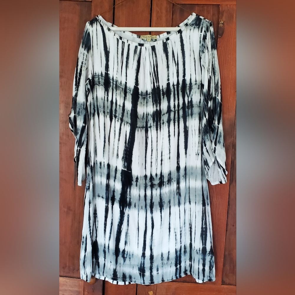 Pineapples Tie Dye Black‎ And White Beach Swimsuit Cover Up Size Small Womens